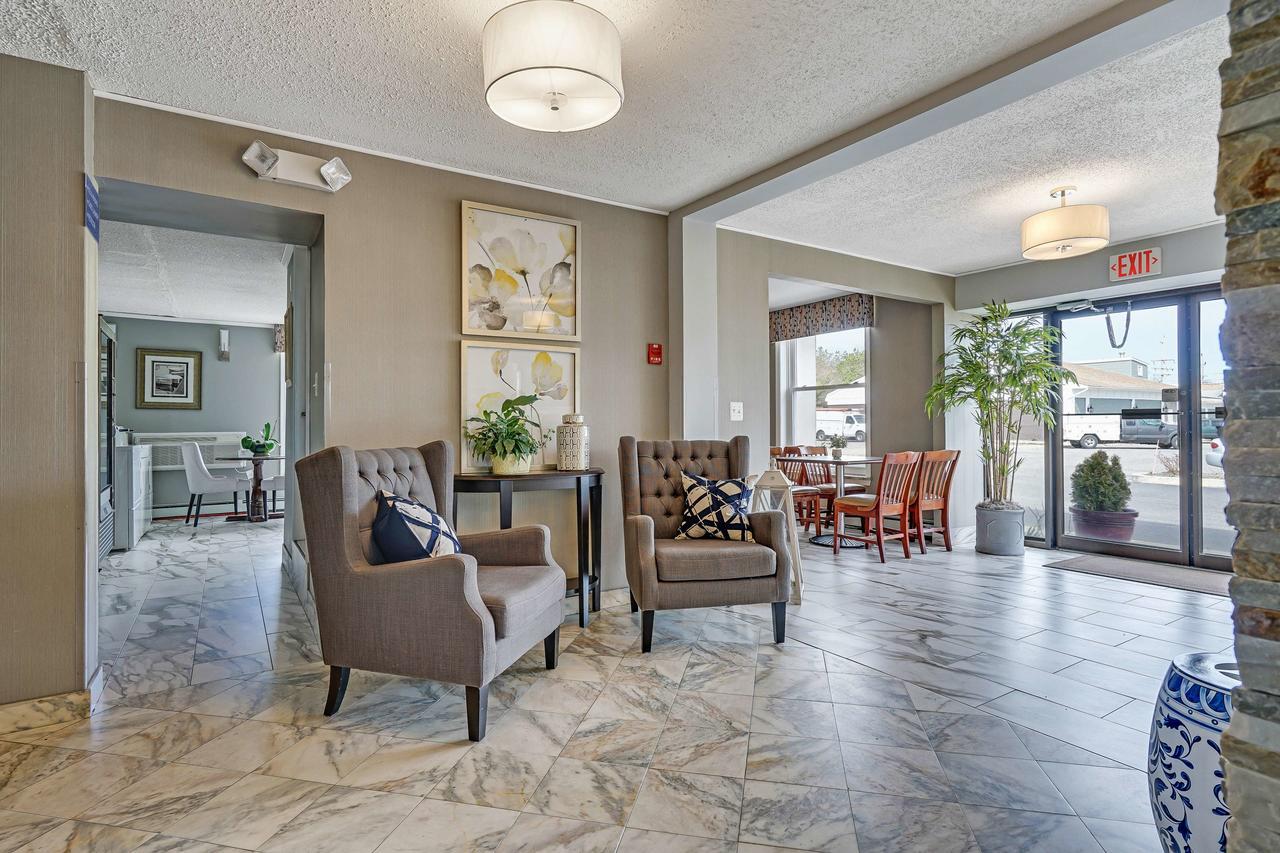 Blue Creek Inn Waretown Εξωτερικό φωτογραφία