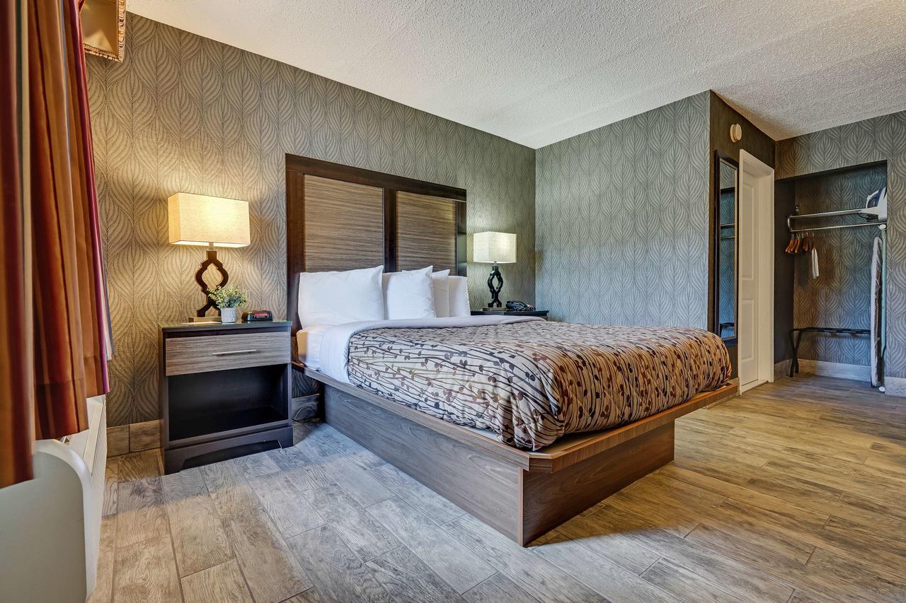 Blue Creek Inn Waretown Εξωτερικό φωτογραφία